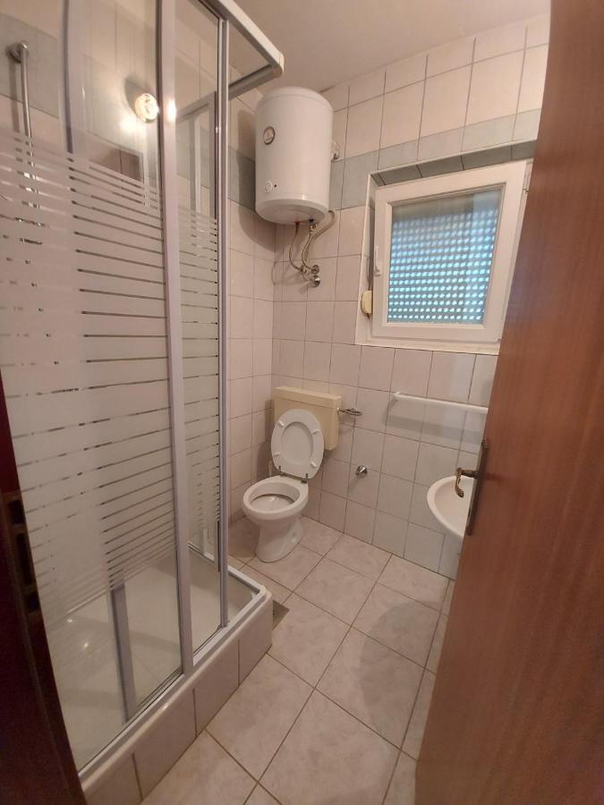 Apartment Pezic Krk Town Exterior foto