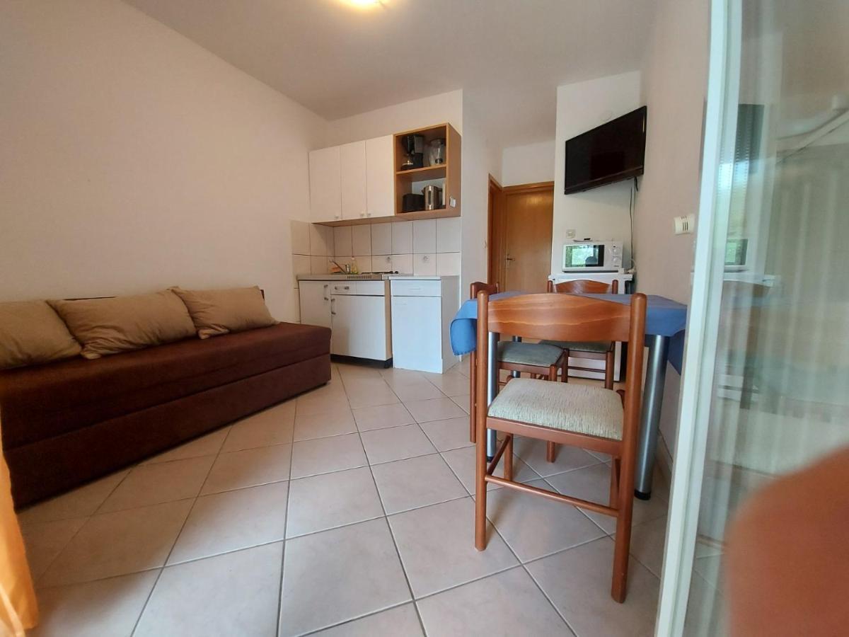 Apartment Pezic Krk Town Exterior foto